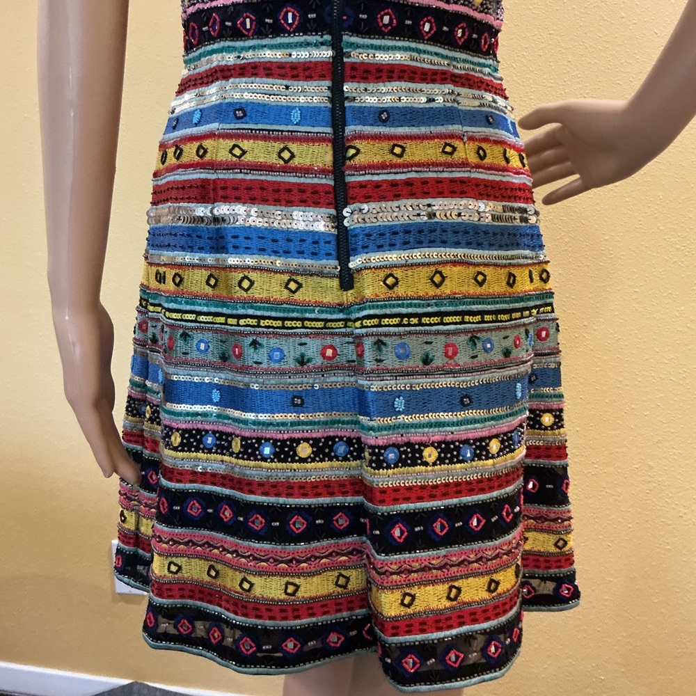 Alice and Olivia Dress NWT Embellished Beaded Embroidered Size 6 - Picture 7 of 13